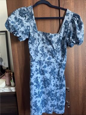Blue Floral Puff-Sleeve Mini Dress